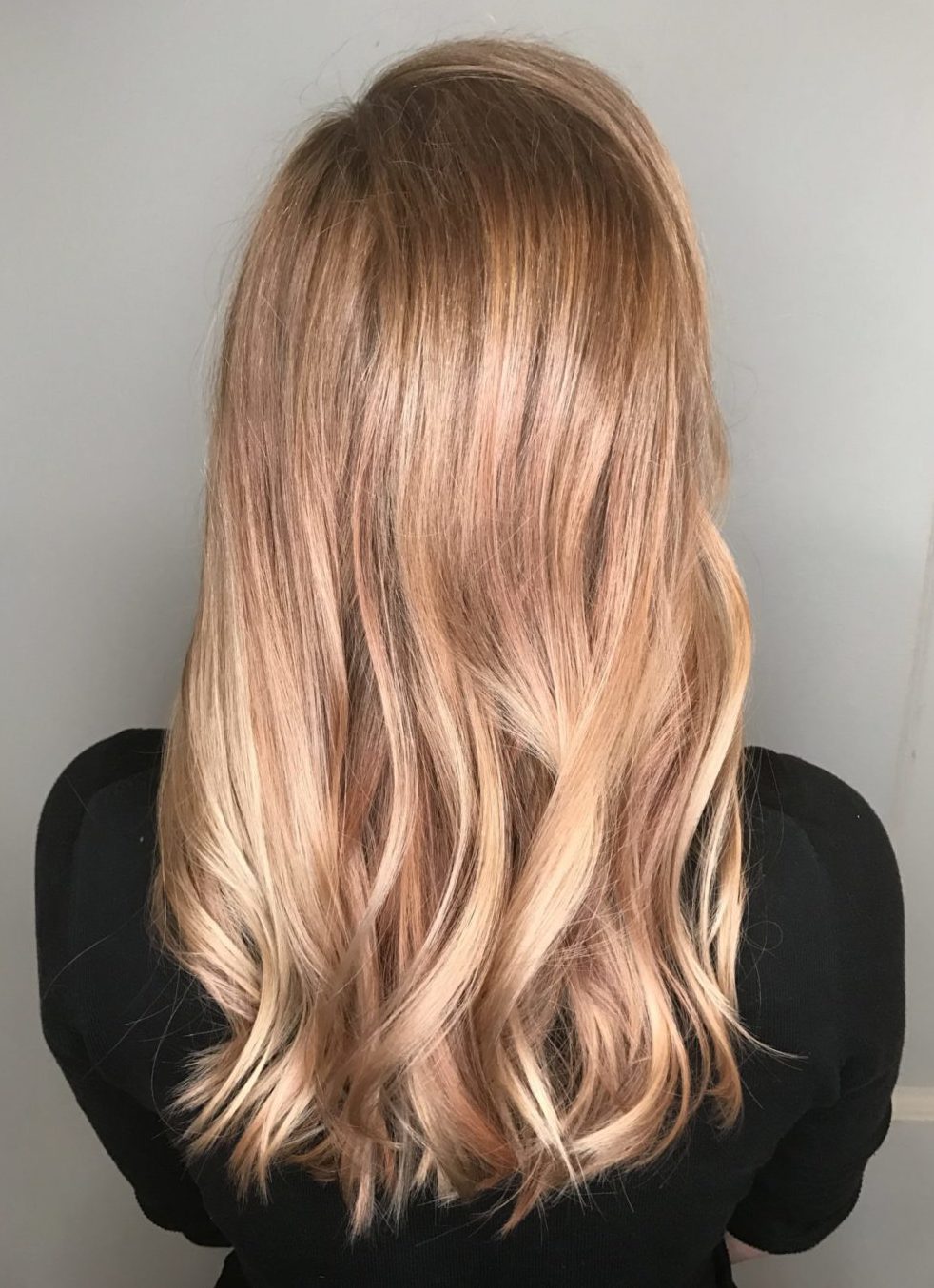 Trendy 2018 Rooted Blondes Strawberry Rose Gold Balayage